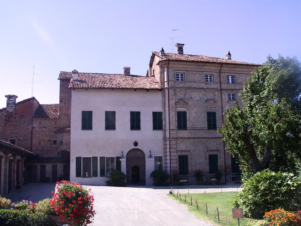 Albergo Real Castello Verduno Exterior photo